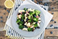 Creamy Broccoli Cauliflower Slaw