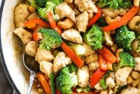 Effortless 30 Minute Paleo Whole30 Cashew Chicken