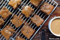 Spiced Paleo Pumpkin Blondies