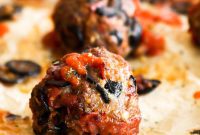 Cheesy Pizza Meatball Bake