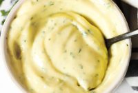 Quick and Creamy Garlicky Cilantro Lime Aioli Without Mayo