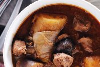 Comforting Paleo Whole30 Gluten-Free Slow Cooker Beef Stew