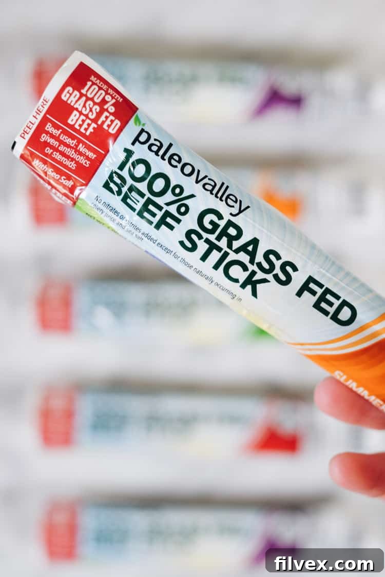 Life is busy and you need a healthy on-the-go snack option to stave off hunger. Try these delicious 100% grass fed beef sticks from Paleovalley! | realsimplegood.com