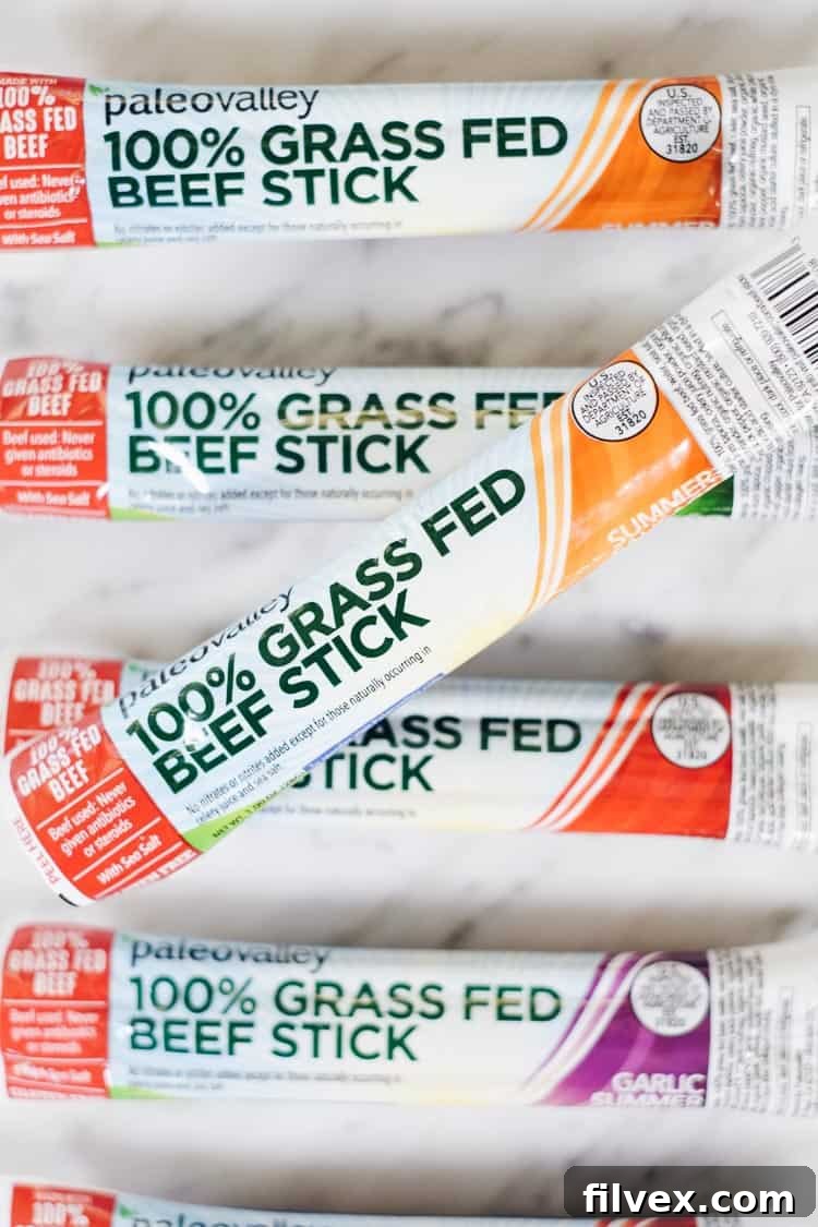 Life is busy and you need a healthy on-the-go snack option to stave off hunger. Try these delicious 100% grass fed beef sticks from Paleovalley! | realsimplegood.com