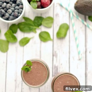 Delicious Mint Berry Breakfast Smoothie ready to enjoy