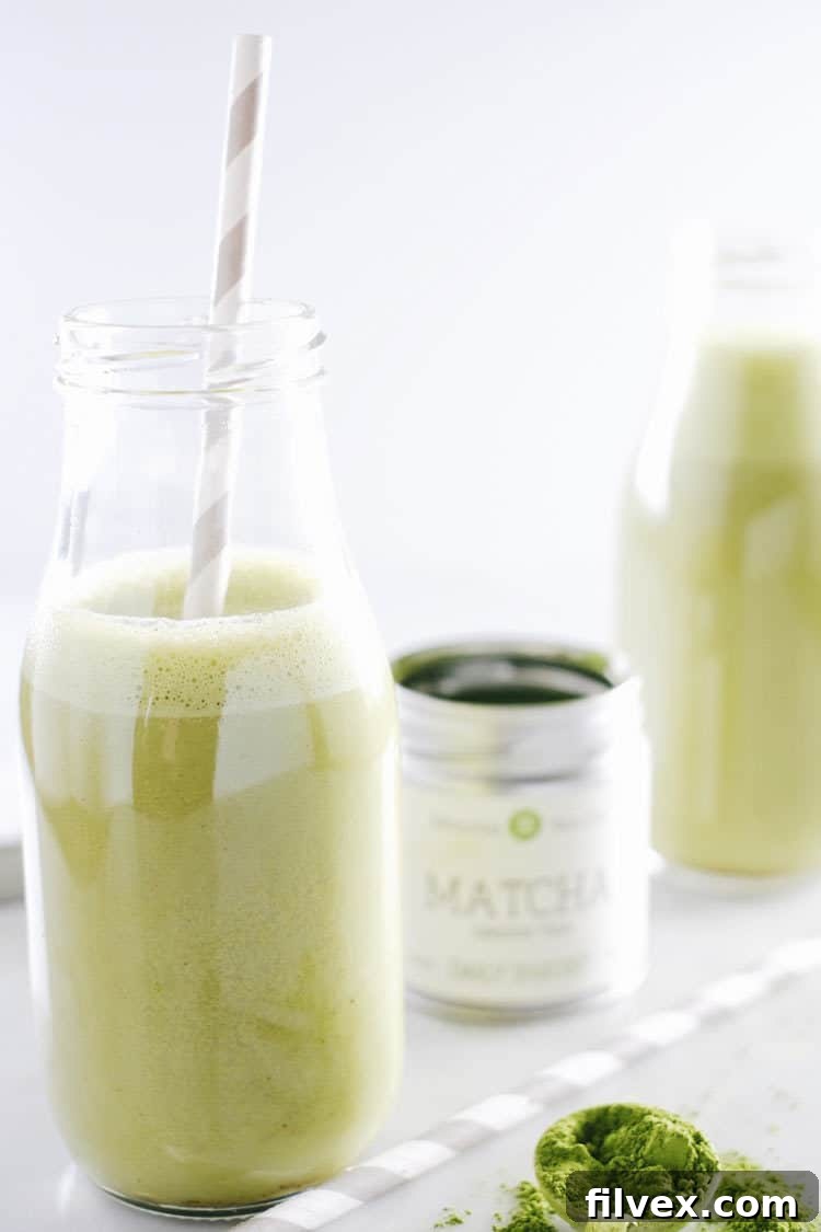 Caffeine junkie, but hate the spikes in energy? This pistachio matcha milk is for you! It will give you slow burn energy and lots of antioxidants! Paleo, Dairy-Free + Refined Sugar-Free. | realsimplegood.com